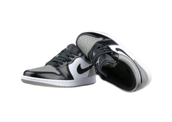 ⁦נעלי נייק-NIKE AIR JORDAN 1 LOW -GRAY-BLACK-WHITE⁩ – תמונה ⁦2⁩