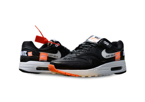 נעלי נייק-NIKE AIR MAX 2020-DARK BLACK-WHITE LOGO