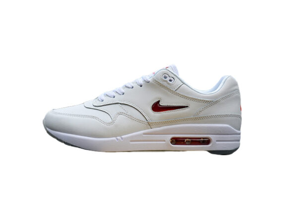 נעלי נייק-NIKE AIR MAX 2020-WHITE-RED LOGO