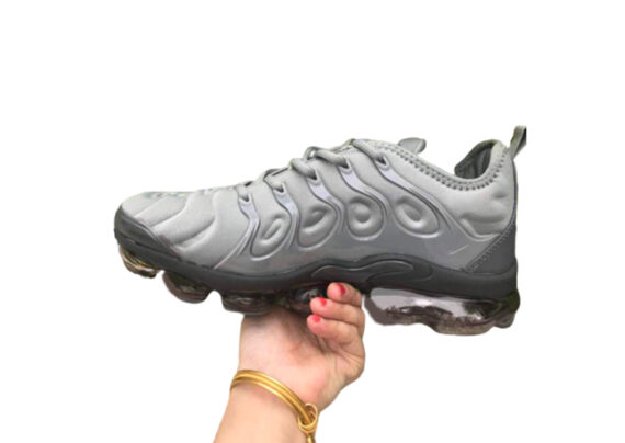 נעלי נייק-NIKE AIR MAX PLUS TN- SHADY LADY