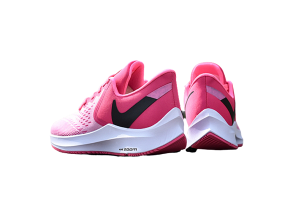 ⁦נעלי נייק-NIKE AIR ZOOM VOMERO W6-Tickle Me Pink⁩ – תמונה ⁦6⁩