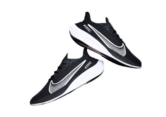 ⁦נעלי נייק-Nike Air Zoom Pegasus 37X-Black Russian-White⁩ – תמונה ⁦4⁩