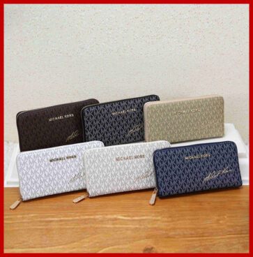 Michael Kors Ladies leather Wallet מייקל קורס ארנקים כל הקטלוג