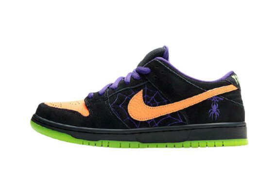 נעליי נייק-NIKE SB DUNK LOW PRO QS - Black Russian & Sunshade