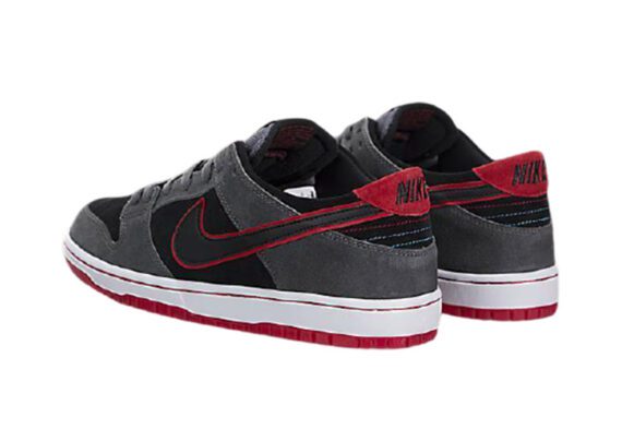 ⁦נעליי נייק-NIKE SB DUNK LOW PRO QS - Black & Vulcan⁩ – תמונה ⁦5⁩