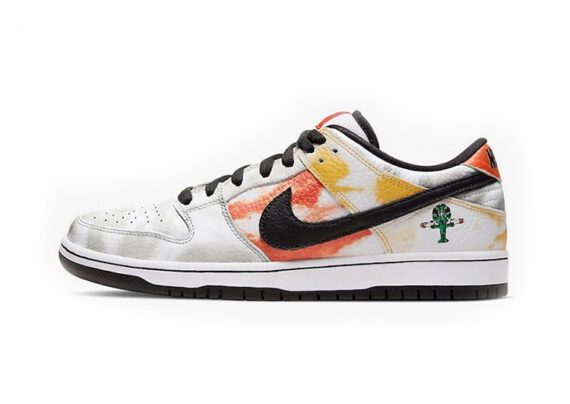 נעליי נייק-NIKE SB DUNK LOW PRO QS - Multi Color