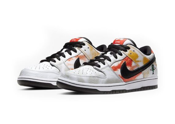 ⁦נעליי נייק-NIKE SB DUNK LOW PRO QS - Multi Color⁩ – תמונה ⁦3⁩