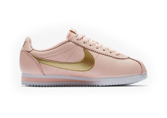 ⁦נעלי נייק-Nike Classic Cortez -Metallic_Gold_White⁩ – תמונה ⁦2⁩