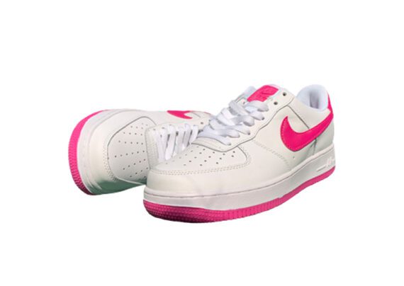 ⁦נעלי נייק -Nike Air Force 1 Low SPRING WOOD-WILD STRAWBERRY⁩ – תמונה ⁦3⁩