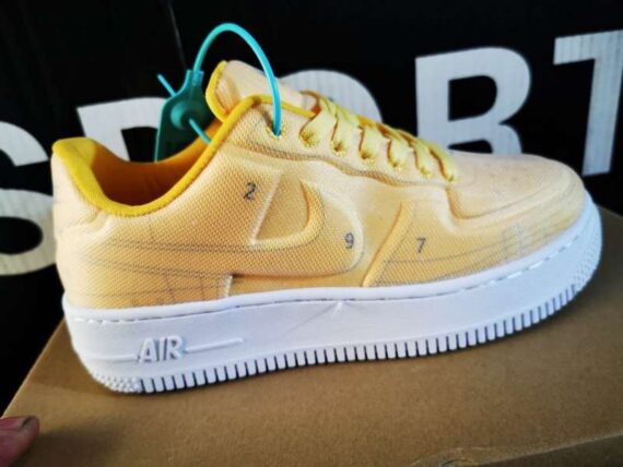 ⁦נעלי נייק-Nike Air Force 1 Low Sundance⁩ – תמונה ⁦4⁩