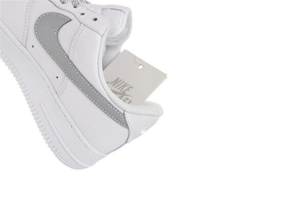 ⁦נעלי נייק -Nike Air Force 1 Low White-Spun Pearl⁩ – תמונה ⁦19⁩