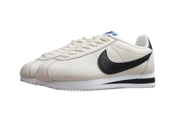 ⁦נעלי נייק-Nike Classic Cortez -Pale_Ivory_Black⁩ – תמונה ⁦3⁩