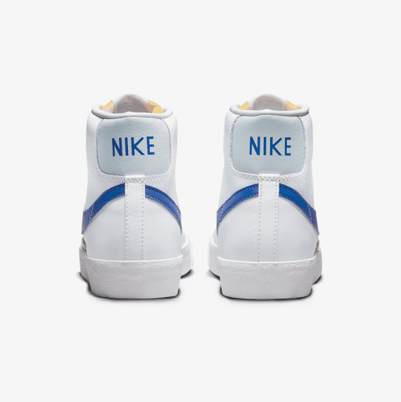 ⁦נייק בלייזר גבוהות- NIKE BLAZER MID '77 WHITE BLUE⁩ – תמונה ⁦4⁩