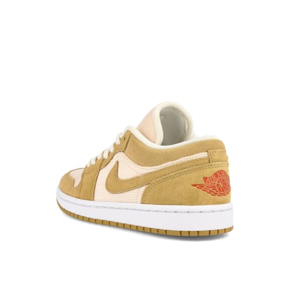 ⁦נעלי נייק-NIKE AIR JORDAN 1 LOW - Se Twine ange Quartz Corduroy⁩ – תמונה ⁦2⁩