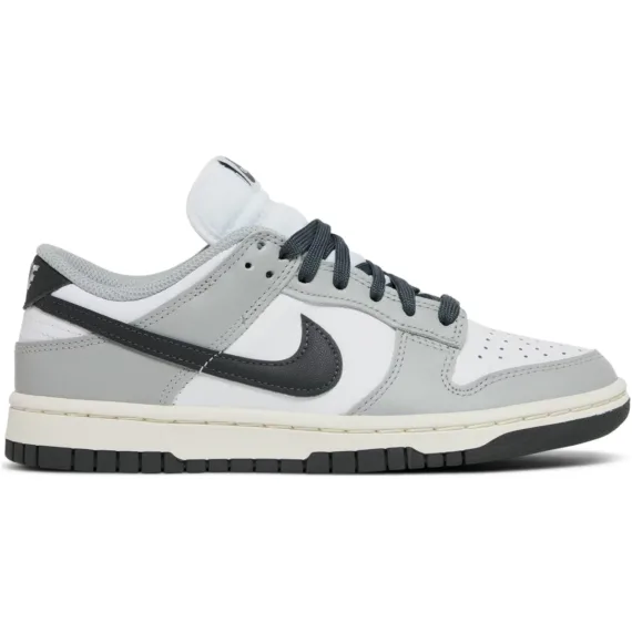 NIKE Dunk Low Light Smoke Grey