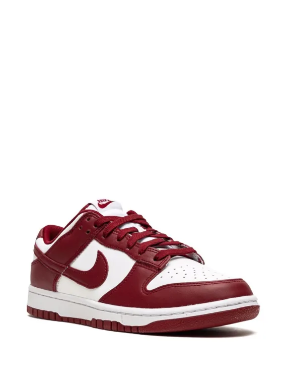 ⁦NIKE Dunk Low "Team Red" sneakers⁩ – תמונה ⁦2⁩