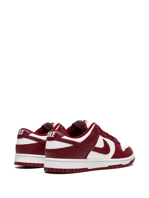 ⁦NIKE Dunk Low "Team Red" sneakers⁩ – תמונה ⁦3⁩