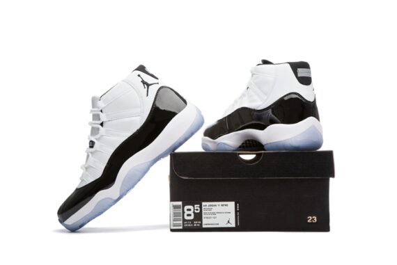 ⁦NIKE Air Jordan 11 Retro Concord (gs) White/black-concord⁩ – תמונה ⁦4⁩