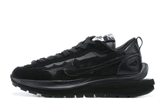 ⁦Nike Vaporwaffle Black Rubber Nike Sacai X⁩ – תמונה ⁦3⁩