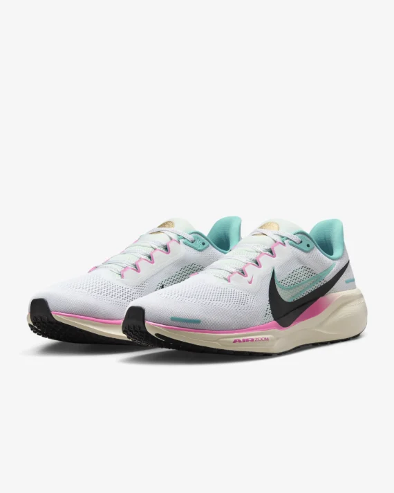 ⁦נעלי נייק פגסוס - Nike Pegasus 41 White/Coconut Milk⁩ – תמונה ⁦5⁩