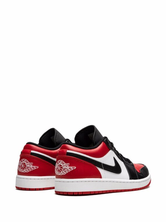 ⁦נייק ג'ורדן -NIKE AIR JORDAN 1 LOW - Bred Toe⁩ – תמונה ⁦3⁩