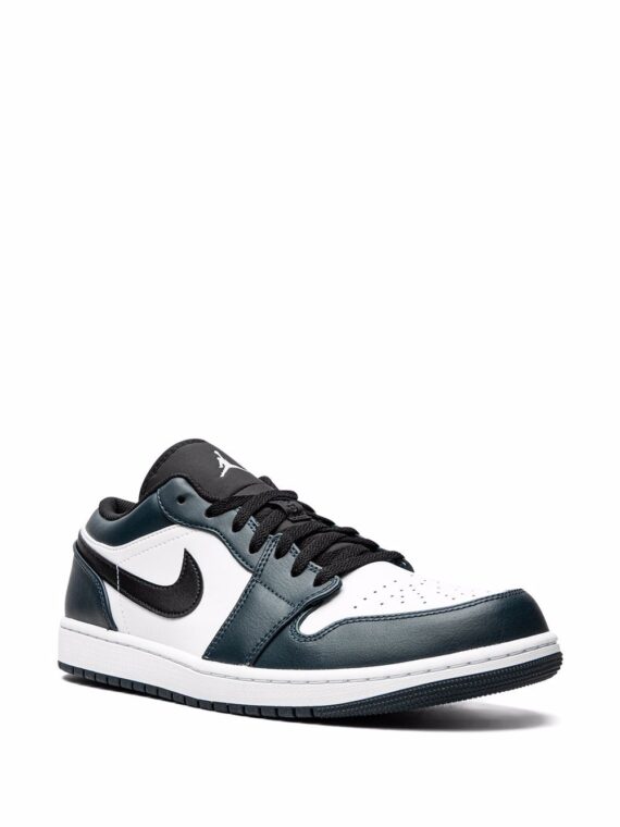 ⁦נייק ג'ורדן -NIKE AIR JORDAN 1 LOW - Black⁩ – תמונה ⁦2⁩