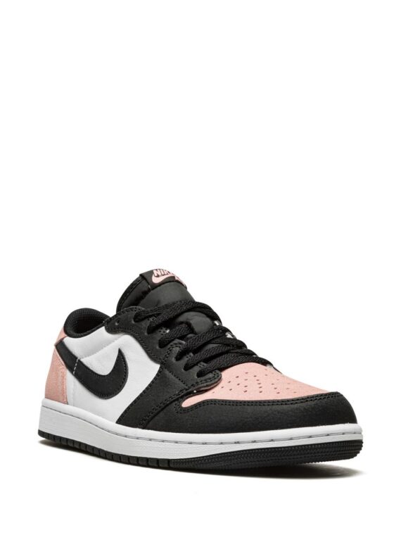 ⁦נייק ג'ורדן -NIKE AIR JORDAN 1 LOW - Bleached Coral⁩ – תמונה ⁦2⁩