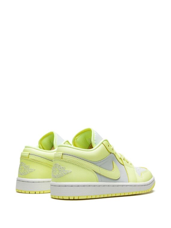 ⁦נייק ג'ורדן -NIKE AIR JORDAN 1 LOW - Lemonade⁩ – תמונה ⁦3⁩