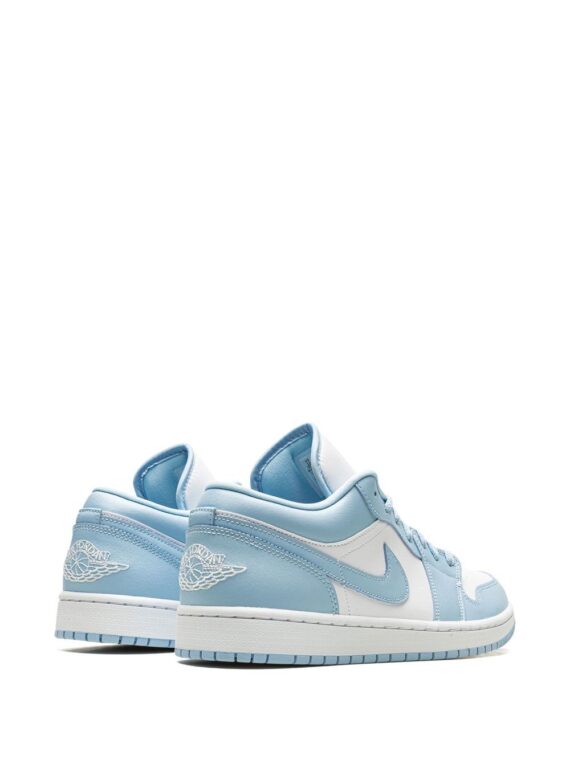 ⁦נייק ג'ורדן -NIKE AIR JORDAN 1 LOW - Ice blue/white⁩ – תמונה ⁦3⁩