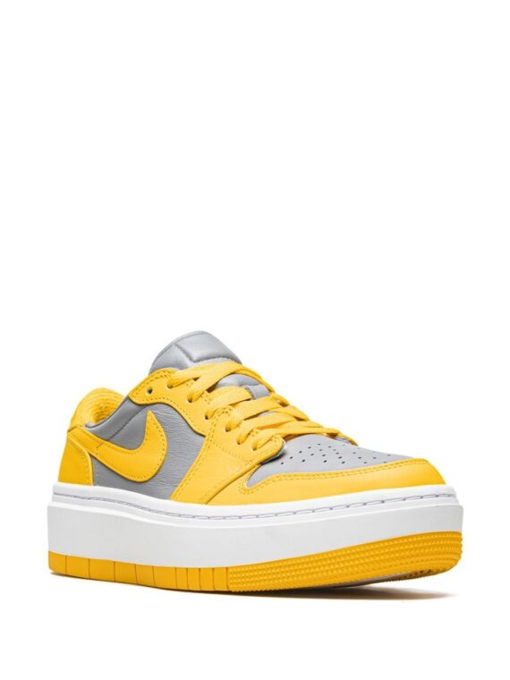 ⁦נייק ג'ורדן -NIKE AIR JORDAN 1 LOW - Varsity Maize⁩ – תמונה ⁦2⁩