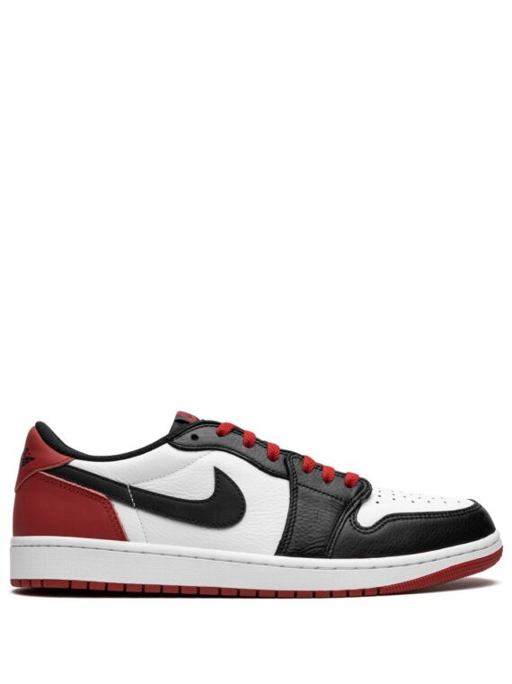 נייק ג'ורדן -NIKE AIR JORDAN 1 LOW - Black Toe