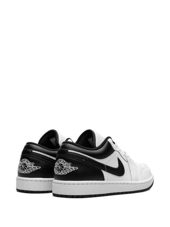 ⁦נייק ג'ורדן -NIKE AIR JORDAN 1 LOW - White/Black⁩ – תמונה ⁦3⁩