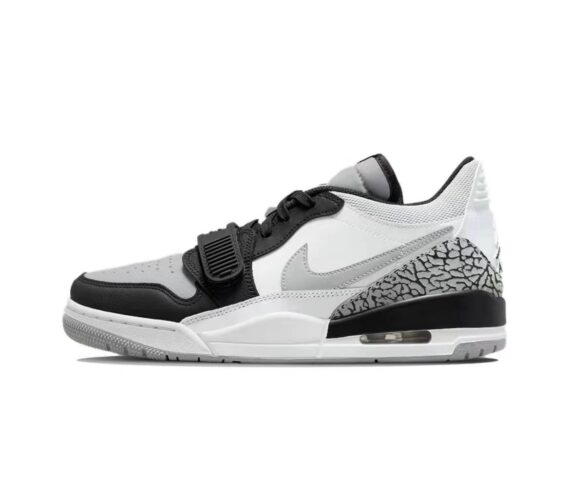 נייק ג'ורדן -NIKE AIR JORDAN LEGACY 312 Black White